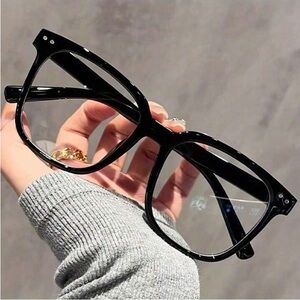 Elegant Black Women's Eyeglasses